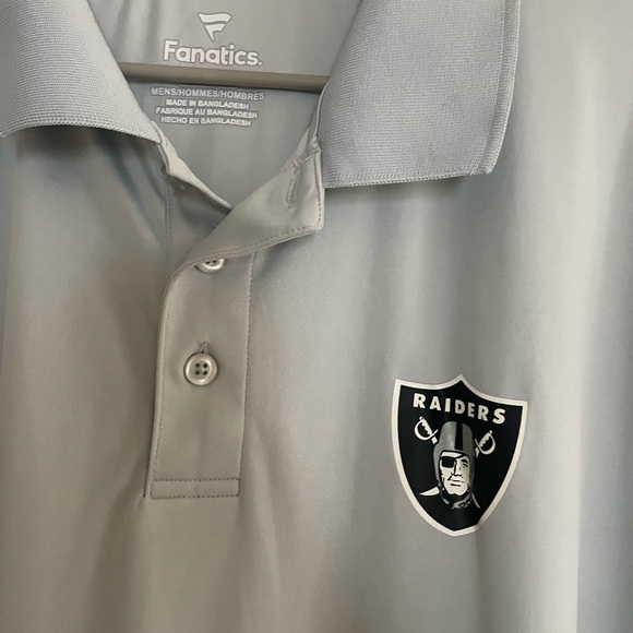 Fanatics Men’s Light Gray Raiders Polo with Embroidered Logo - Picture 2 of 4